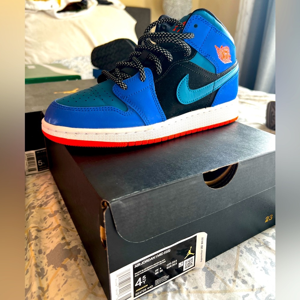 Gently used Jordan 1
